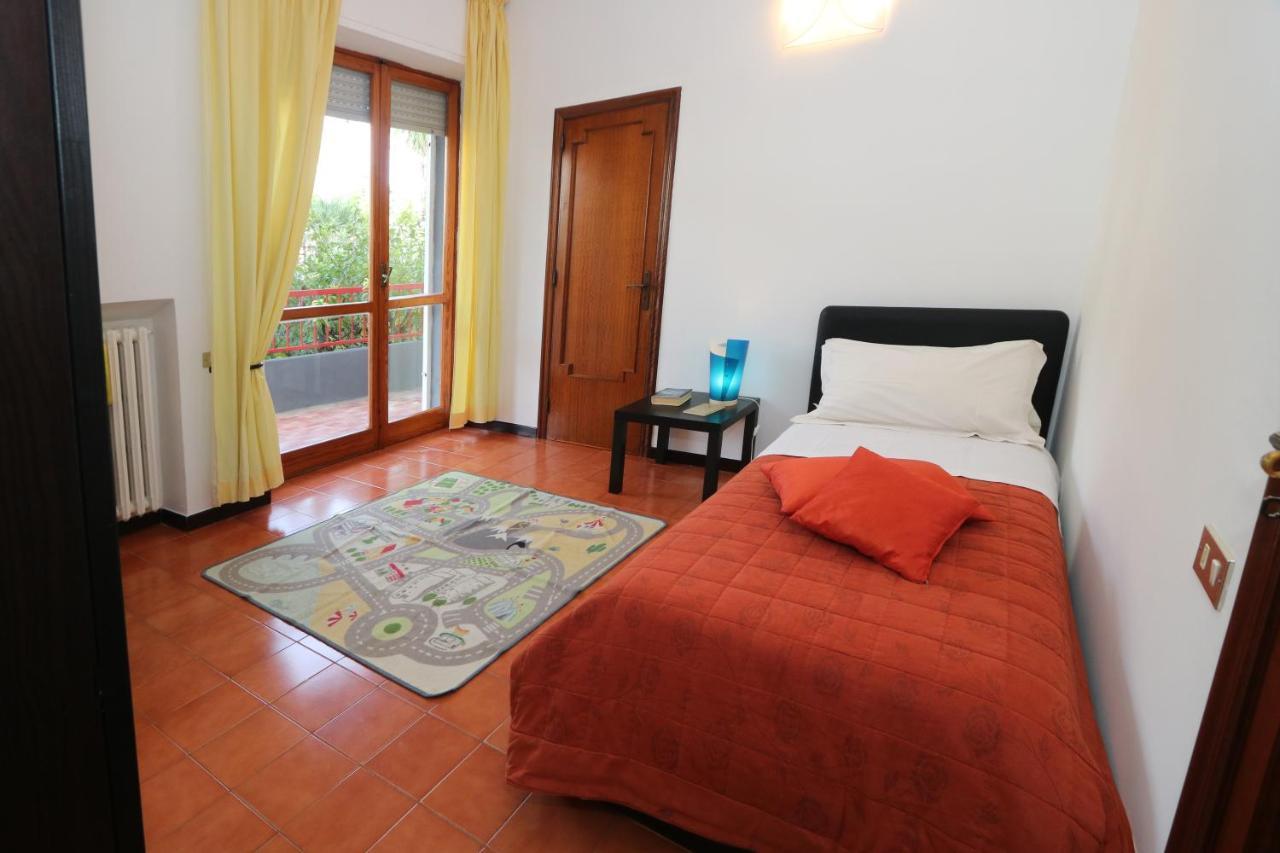 Bari Suite Apartment Barone 12 Free Parking Exterior photo